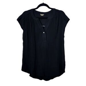 Denver Hayes Black Lightweight Short Sleeved Blouse